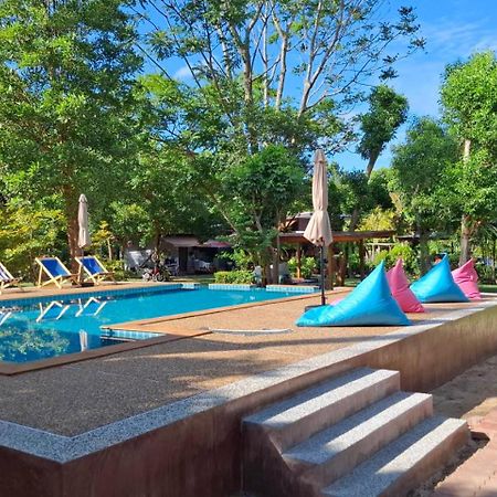 Pana Long Beach Resort - Sha Plus Ko Lanta Extérieur photo
